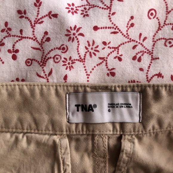 Aritzia TNA Supply Mini Cargo Skirt Tan - Picture 5 of 7
